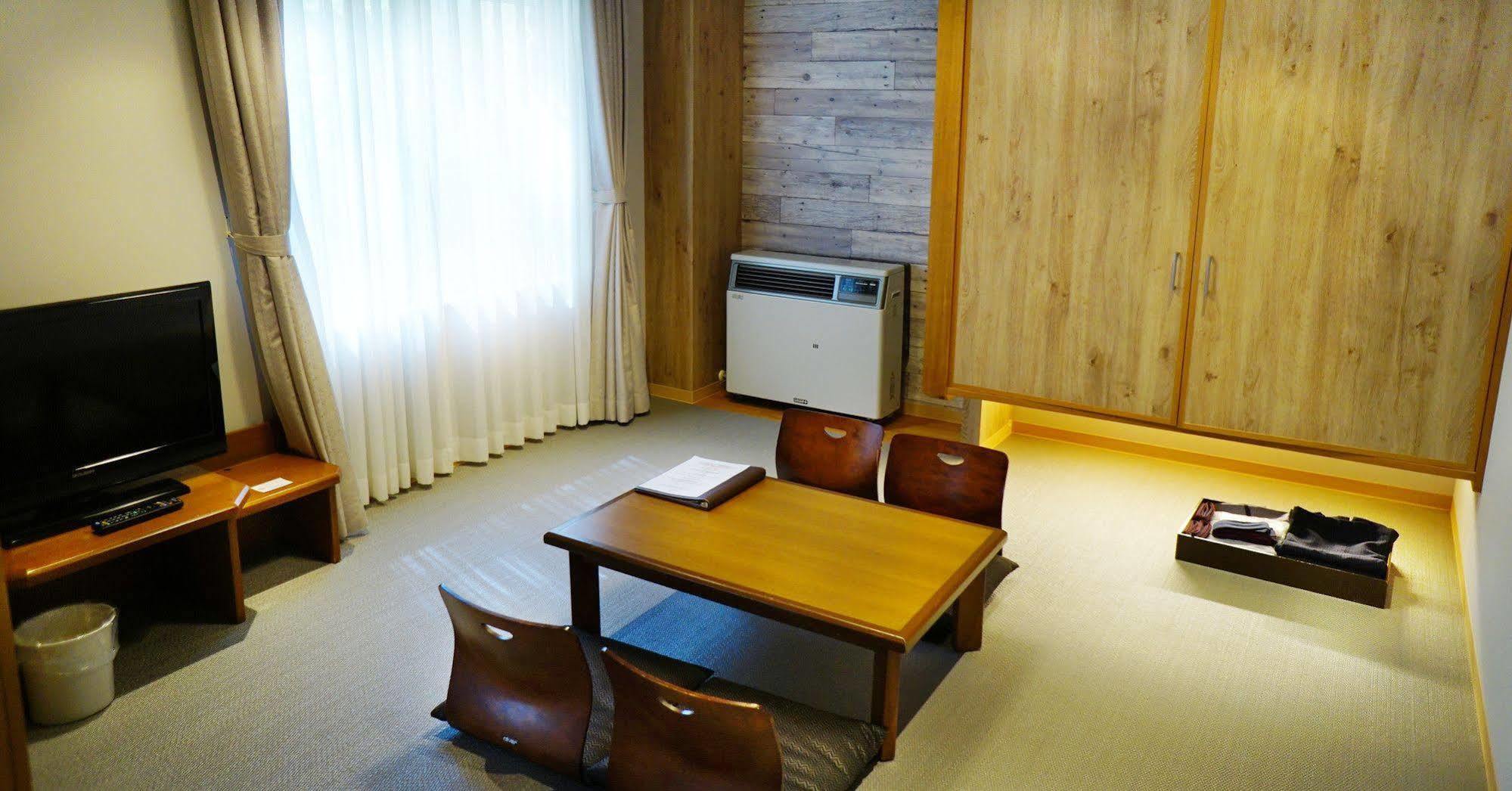 Hotel Courtyard By Marriott Hakuba Exterior foto